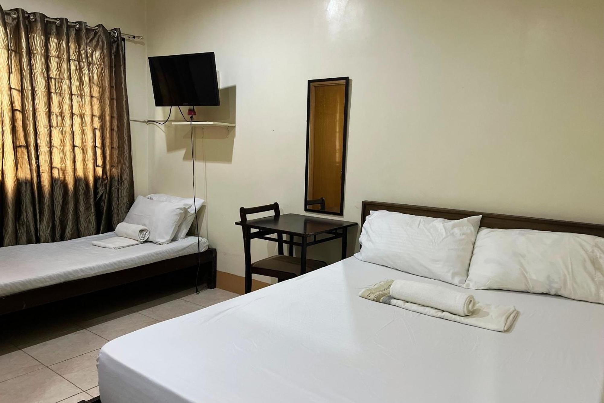 Sta Rosa Inn Iloilo Powered By Cocotel Номер фото