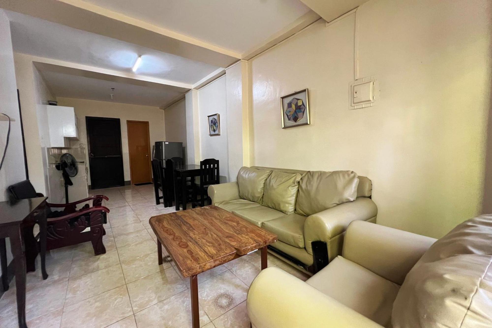 Sta Rosa Inn Iloilo Powered By Cocotel Номер фото